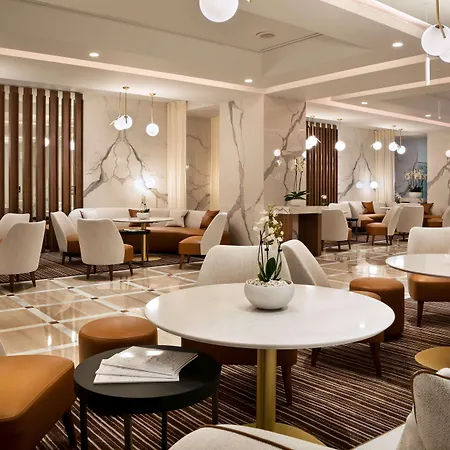 מלון Barriere Le Gray D'albion 4*