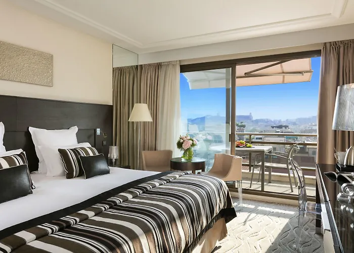 バリエール ル グレイ ダルビオン ホテル