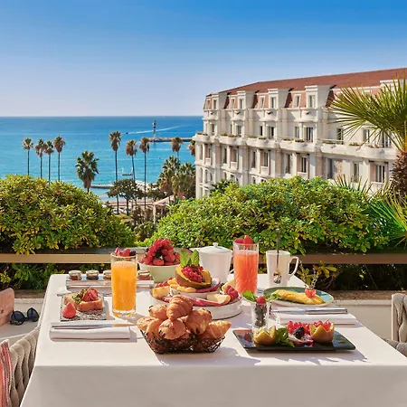 Hotel Barrière Le Gray D'albion Cannes