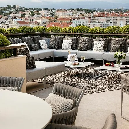 Hotell Barriere Le Gray D'albion 4*